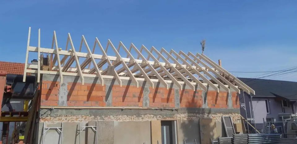 Więźba dachowa CNC na dachu dwuspadowym